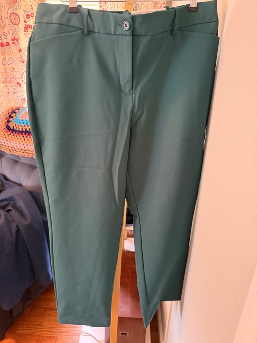 BNWT Liz Claiborne 14P straight leg mid rise green pants